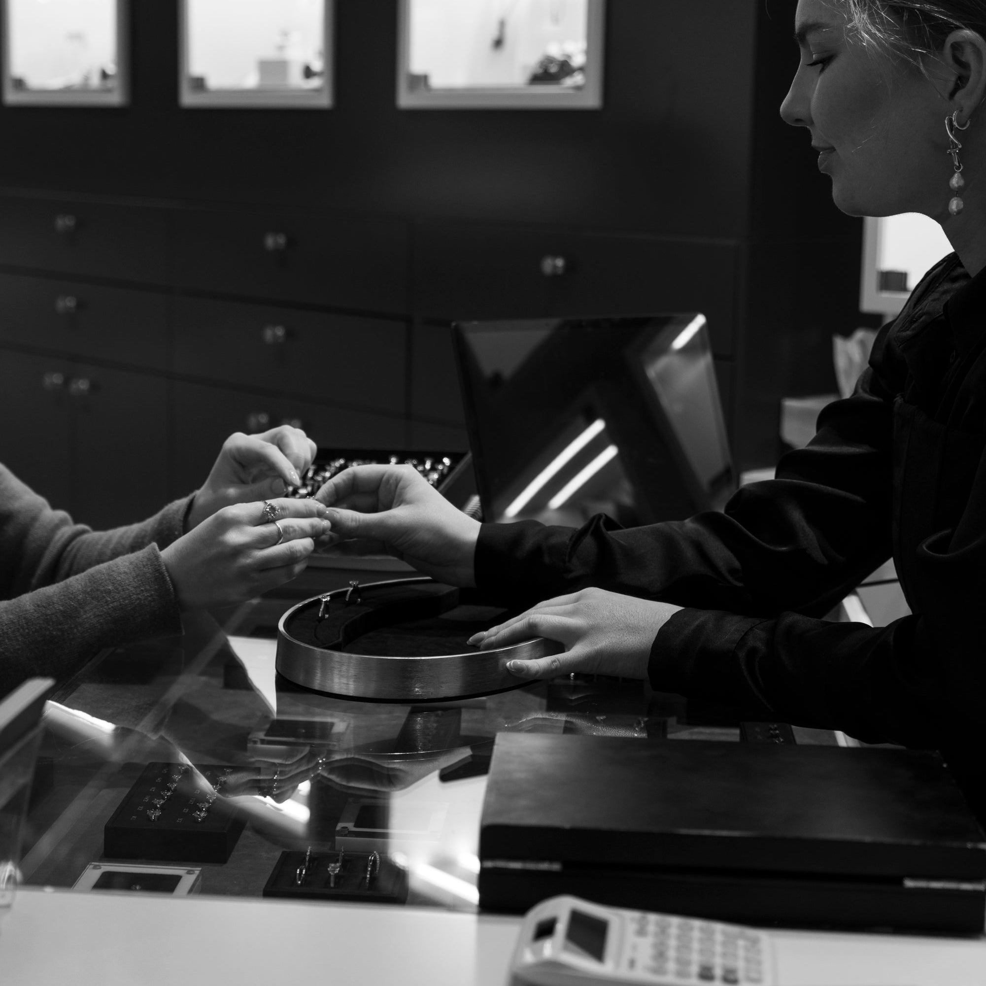 How to Book a Custom Engagement Ring Consultation in Melbourne