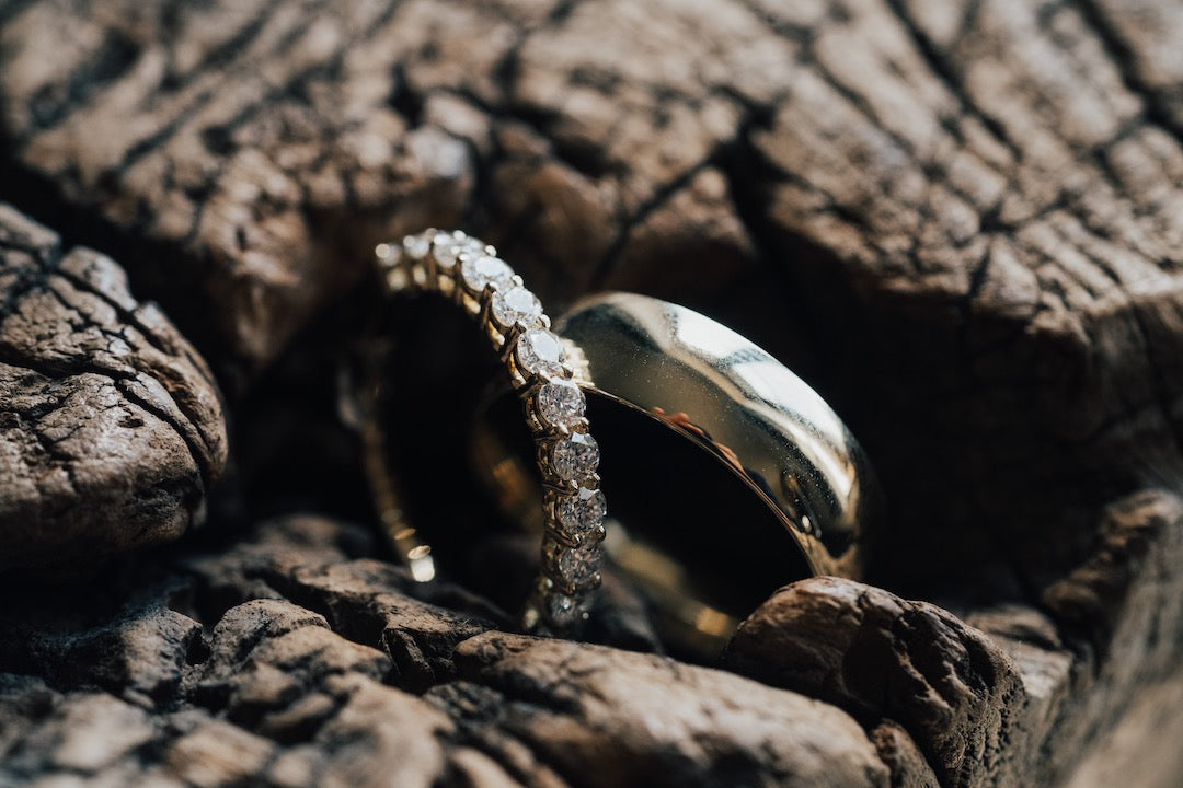 Matching or Mixing Metals: Which Approach Is Right for Your Wedding Band?